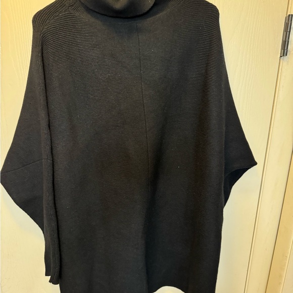 Caracilia brand from Amazon. Never worn. Size L - Picture 2 of 6